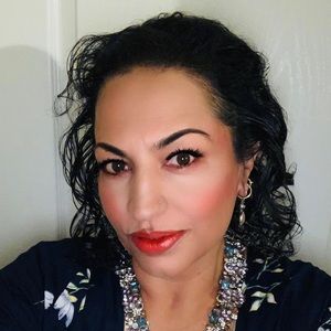 Meet your Posher, Nabila